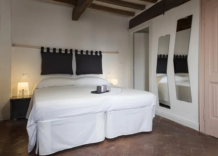 招待所 Borgodieci 3*